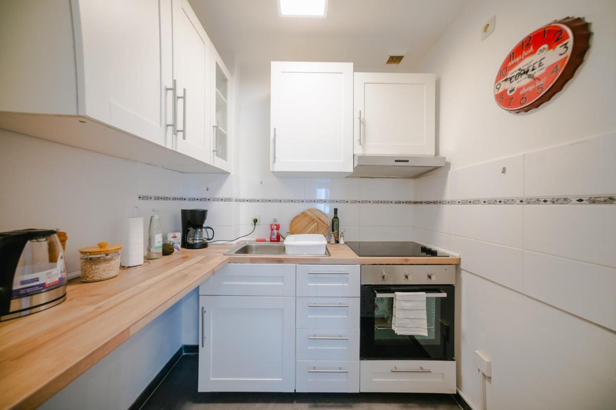 Ferienwohnung Laura In Gera Fuer Bis Zu 4 Personen - Neu Renoviert Екстер'єр фото