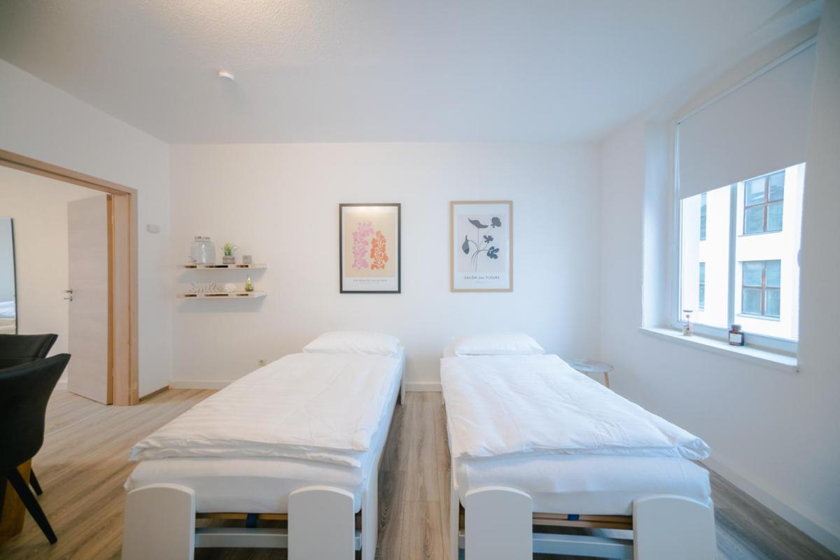Ferienwohnung Laura In Gera Fuer Bis Zu 4 Personen - Neu Renoviert Екстер'єр фото